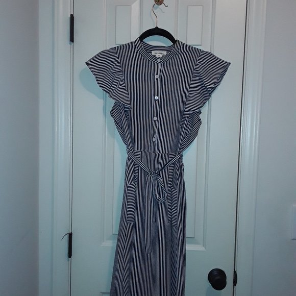 NWOT + POCKETS! - Picture 1 of 4